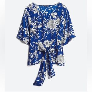 West Kei, Size Medium, blue and cream